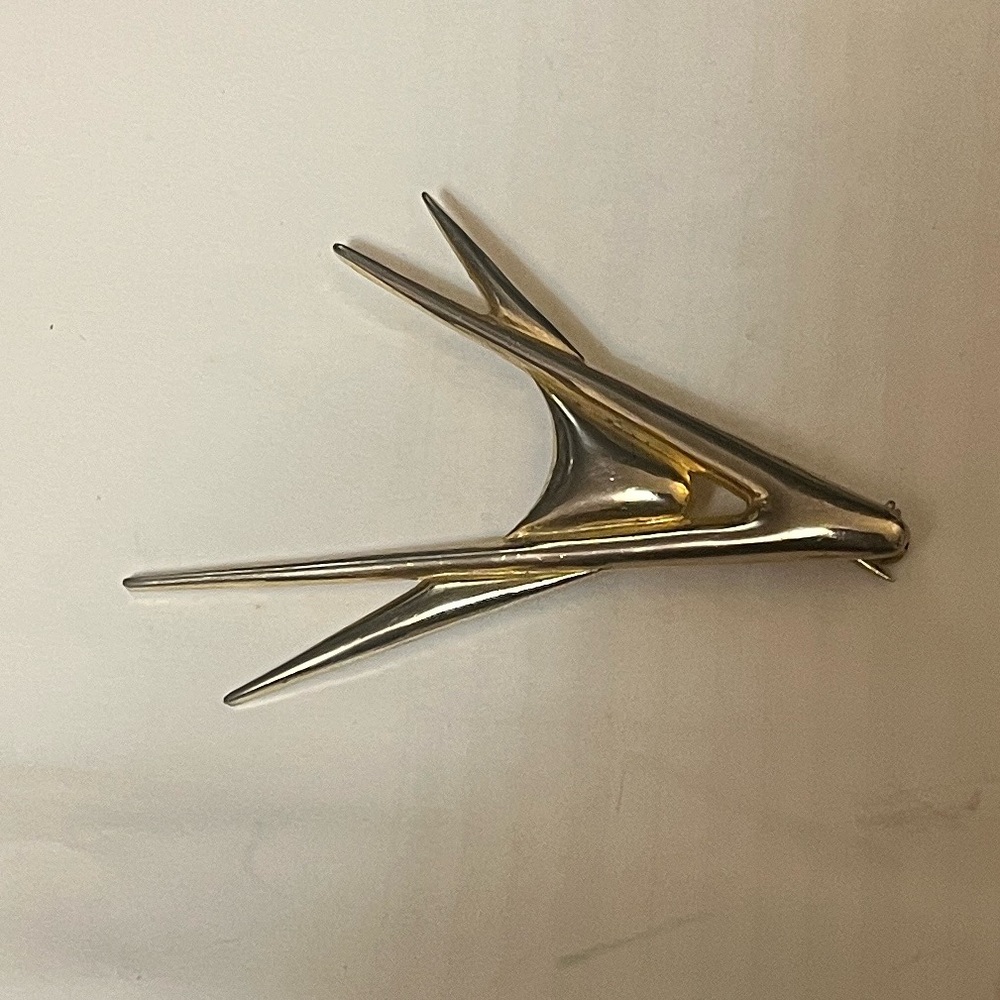 Vintage Dodge The Forward Look Goldtone Brooch